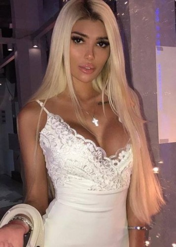 Лина, Г. Псков